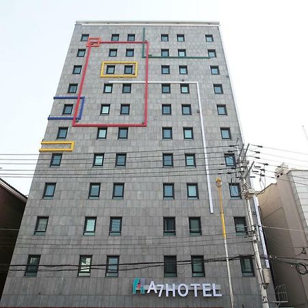A7 Hotel Suwon Bagian luar foto