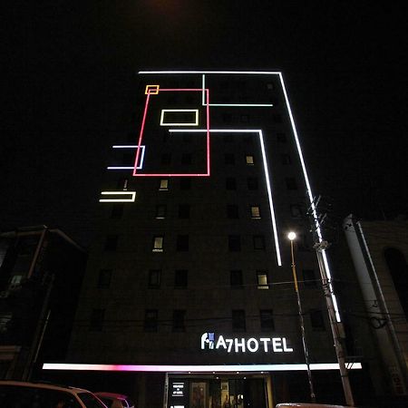 A7 Hotel Suwon Bagian luar foto