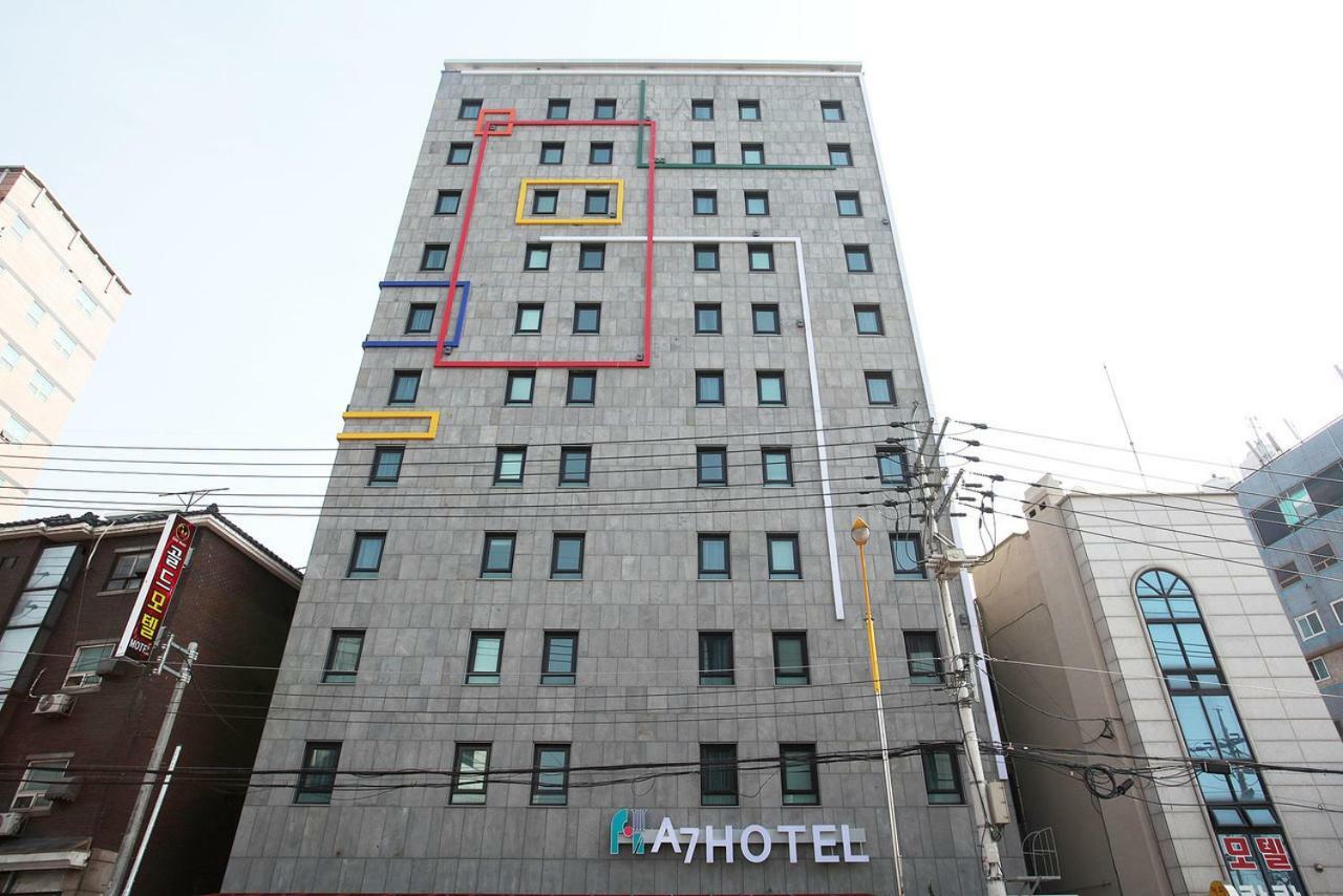 A7 Hotel Suwon Bagian luar foto