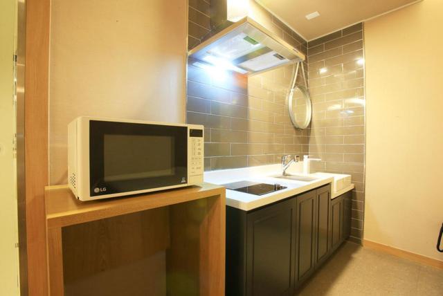 A7 Hotel Suwon Bagian luar foto